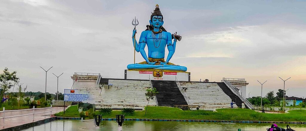 तातापानी, छत्तीसगढ़ का एक प्राकृतिक पर्यटन स्थल तातापानी_में_स्थित_शिव_जी_की_विशाल_प्रतिमा_
