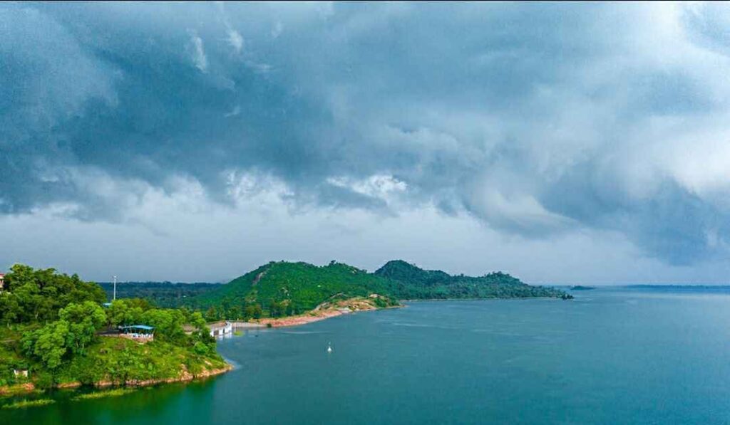 खुटाघाट बांध